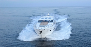 Louer un bateau en vacances est une bonne idée d'activité !