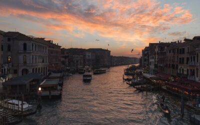 Escapade romantique à Venise : la cité des amoureux